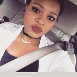 Meet your Posher, Janelle